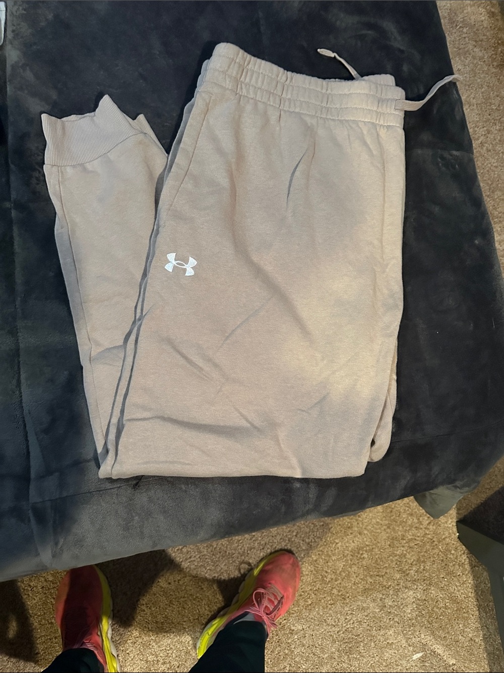 Under Armour Mens NWOT Taupe Sweat Joggers